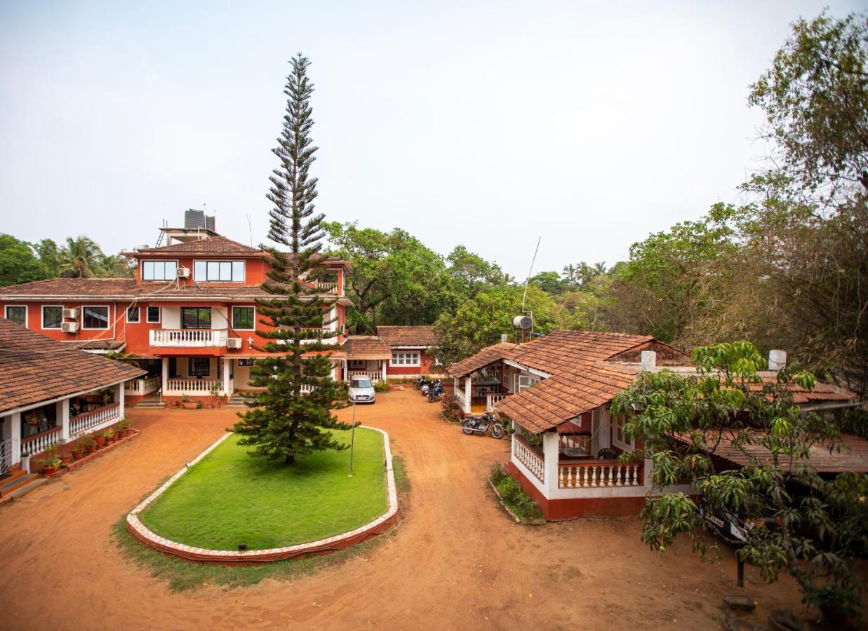 Nomadgao Vila Nova - Comfort, Great Views, Fast Wifi & Interesting People Anjuna Exterior photo